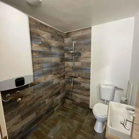 In 45049 Apartman